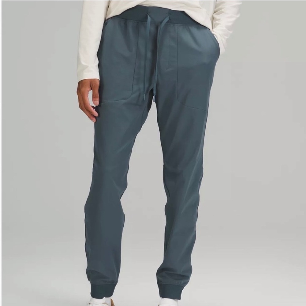 Lululemon‎ ABC Jogger Pants Iron Blue Men's Small Athletic Tech Stretch Casual